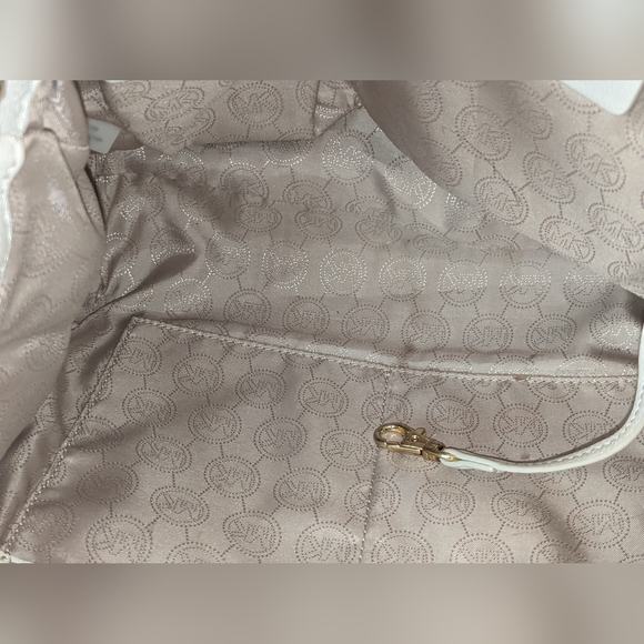 Michael Kors Ivory Leather Purse Gold Metal Chain Shoulder Bag Jet Set Tote Crea - Picture 8 of 15